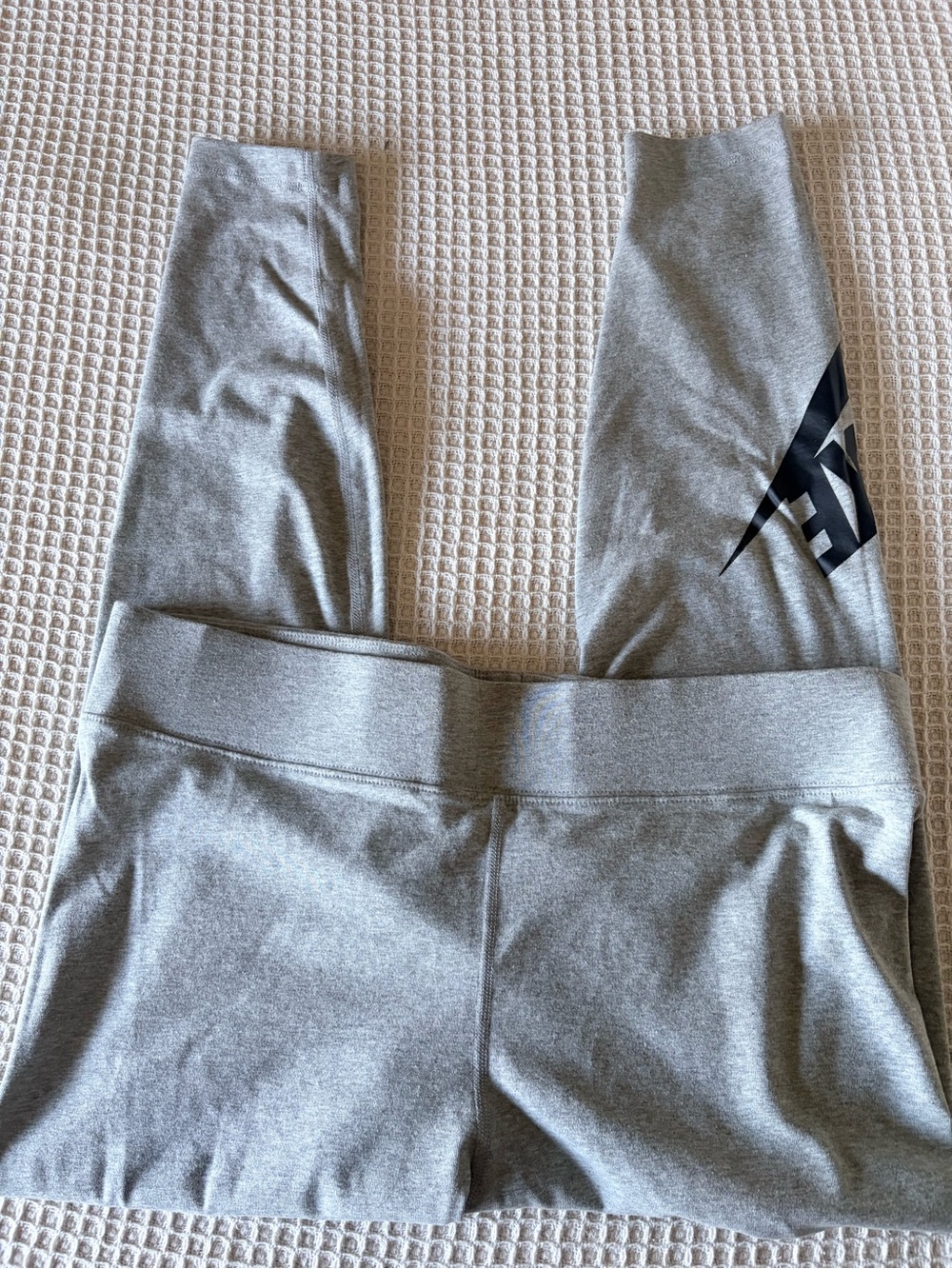 Nike Women’s gray Athletic Leggings - Comfortable Active Bottoms